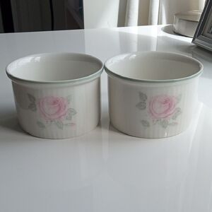 Royal Doulton Fresh Flowers Ramekins